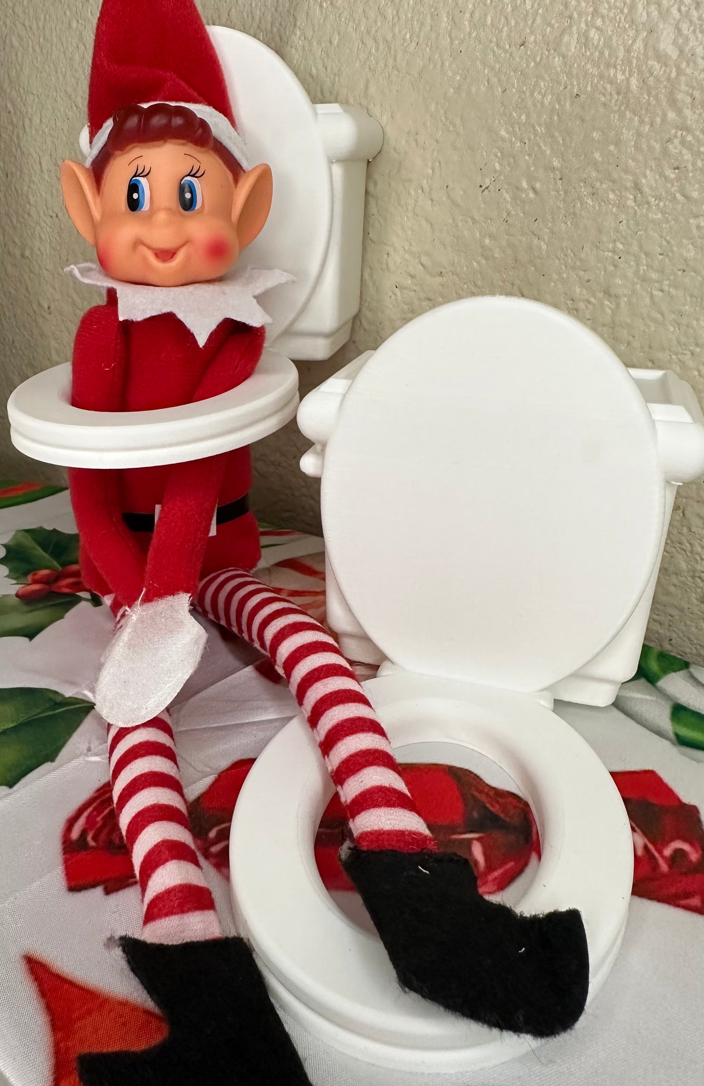 Skibidi Toilet Elf Accessory – Hilarious 3D Printed Elf Prop for Funny Elf Setups