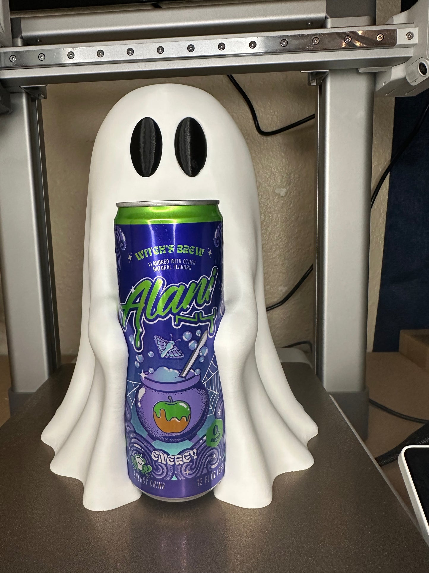 👻 3D Printed Ghost Can Holder – Fits Soda Beer or Energy drink – 9” Tall 🎃