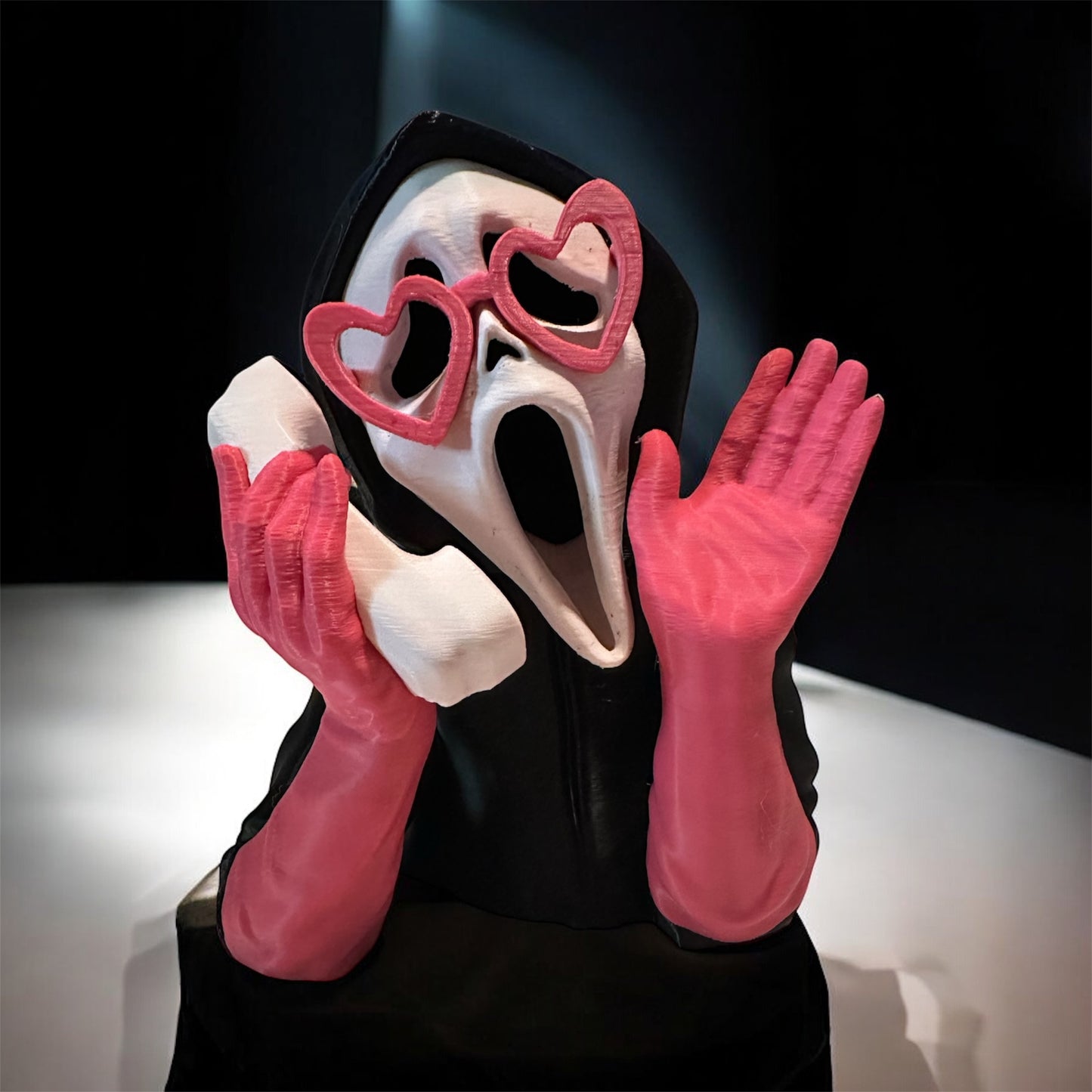 Ghostface “Hello Sidney” Figurine – Final Edition Horror Collectible (Pink or Red, 2 Styles)